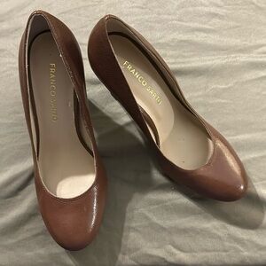 ✨6.5 Franco Sarto Brown Heels ✨